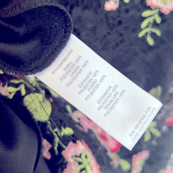 Adelyn Rae Black Floral Short Sleeve Mini Embroidered Lace Dress NWT Small* - Picture 8 of 12